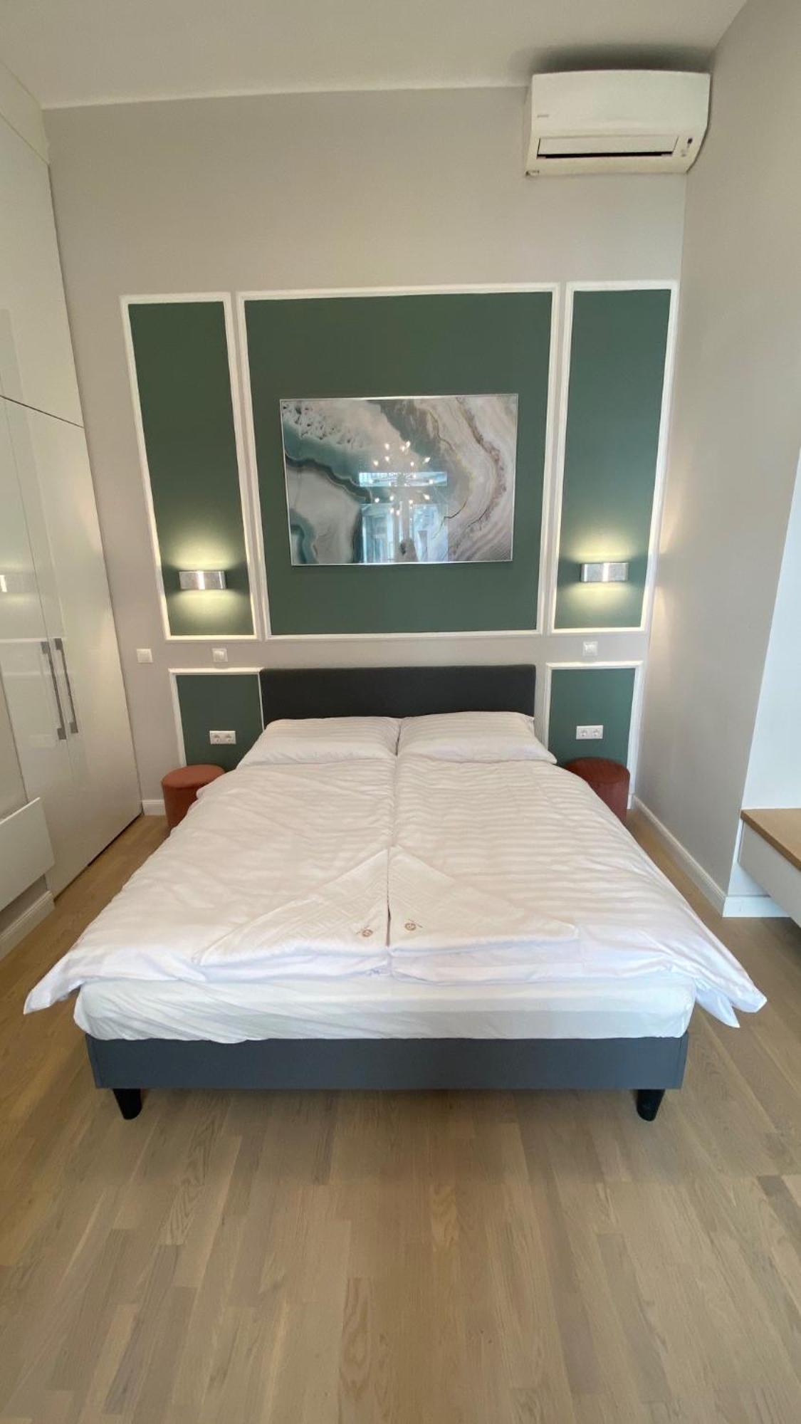 Stylish Apartment Near The River — Fotók 1